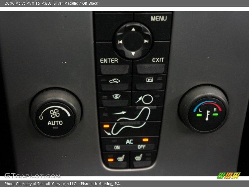 Silver Metallic / Off Black 2006 Volvo V50 T5 AWD