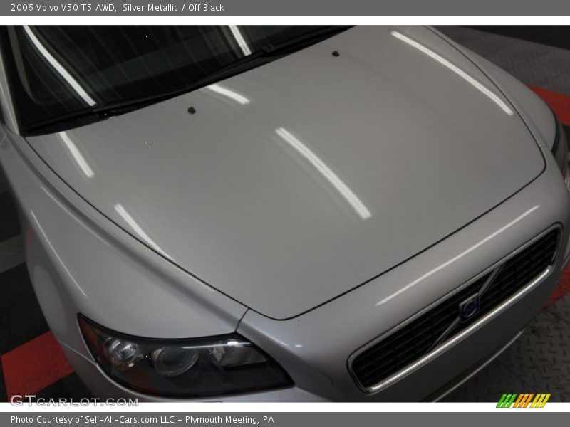 Silver Metallic / Off Black 2006 Volvo V50 T5 AWD