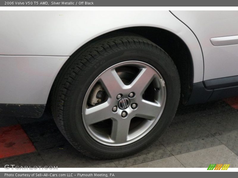 Silver Metallic / Off Black 2006 Volvo V50 T5 AWD