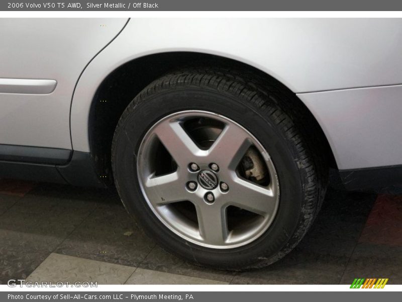 Silver Metallic / Off Black 2006 Volvo V50 T5 AWD