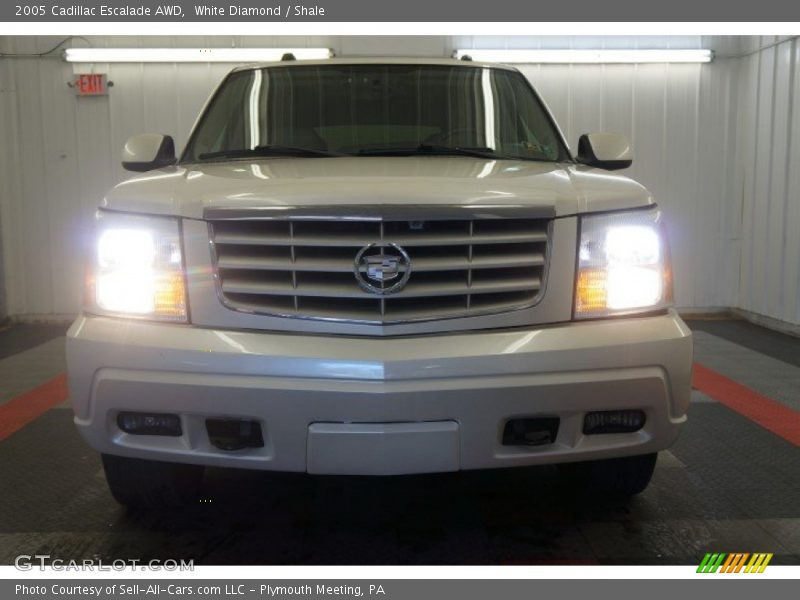 White Diamond / Shale 2005 Cadillac Escalade AWD