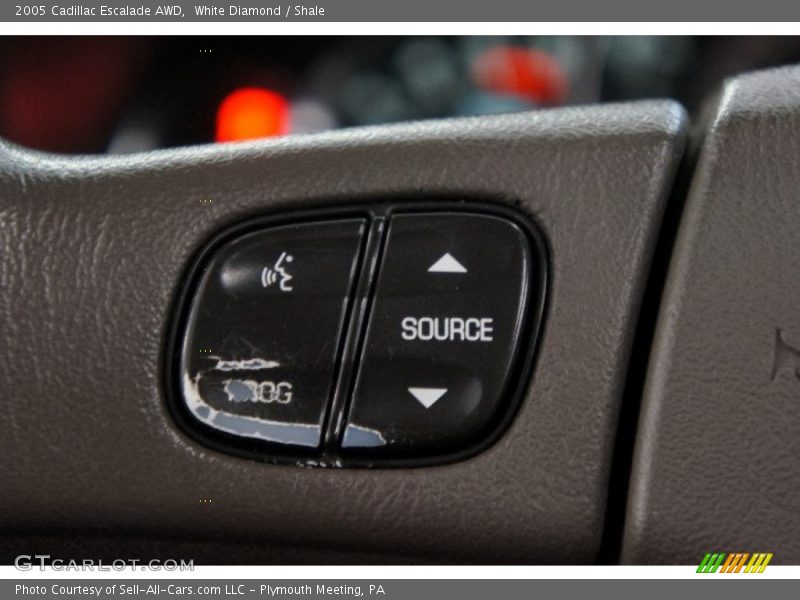 White Diamond / Shale 2005 Cadillac Escalade AWD