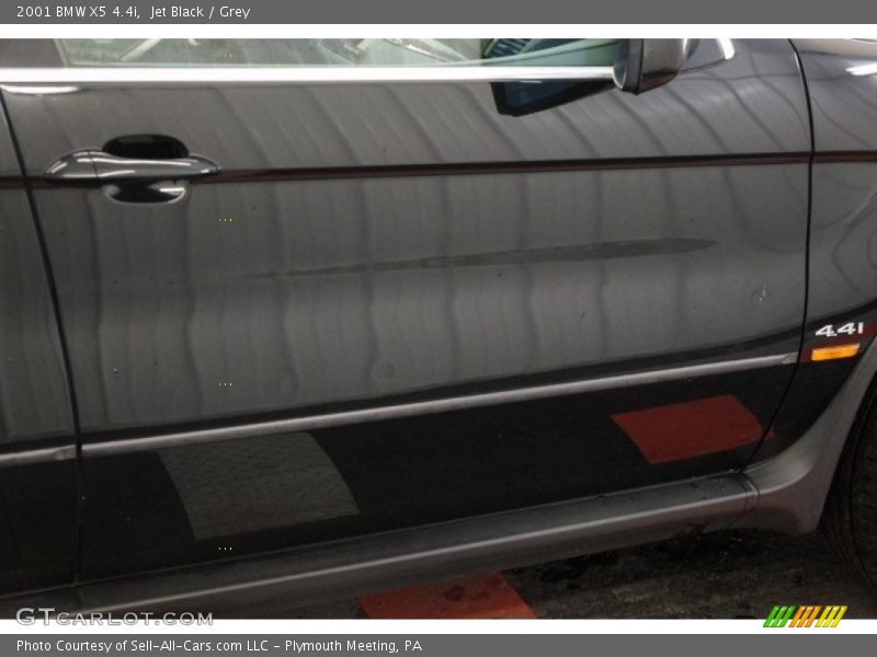 Jet Black / Grey 2001 BMW X5 4.4i