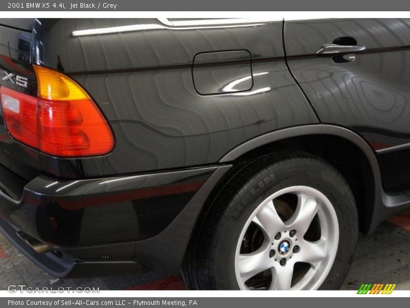 Jet Black / Grey 2001 BMW X5 4.4i