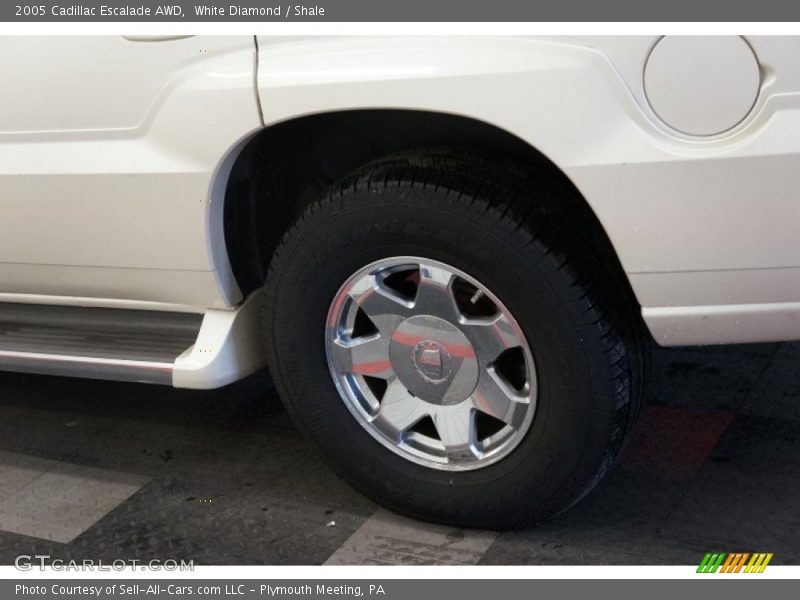 White Diamond / Shale 2005 Cadillac Escalade AWD