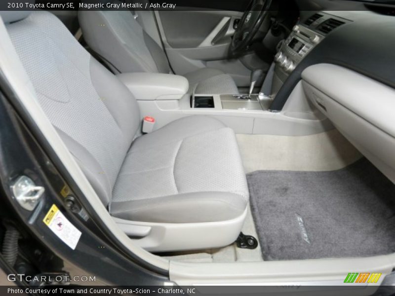 Magnetic Gray Metallic / Ash Gray 2010 Toyota Camry SE