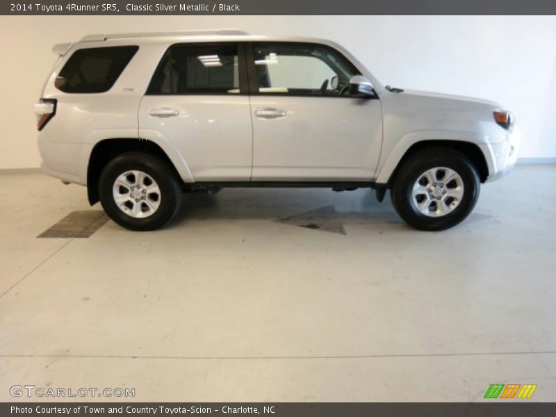 Classic Silver Metallic / Black 2014 Toyota 4Runner SR5