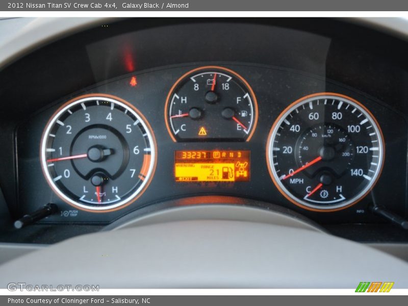  2012 Titan SV Crew Cab 4x4 SV Crew Cab 4x4 Gauges