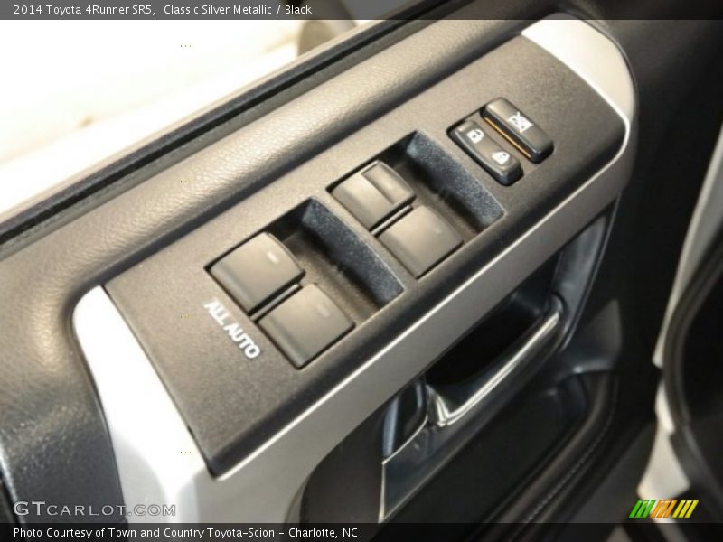 Classic Silver Metallic / Black 2014 Toyota 4Runner SR5