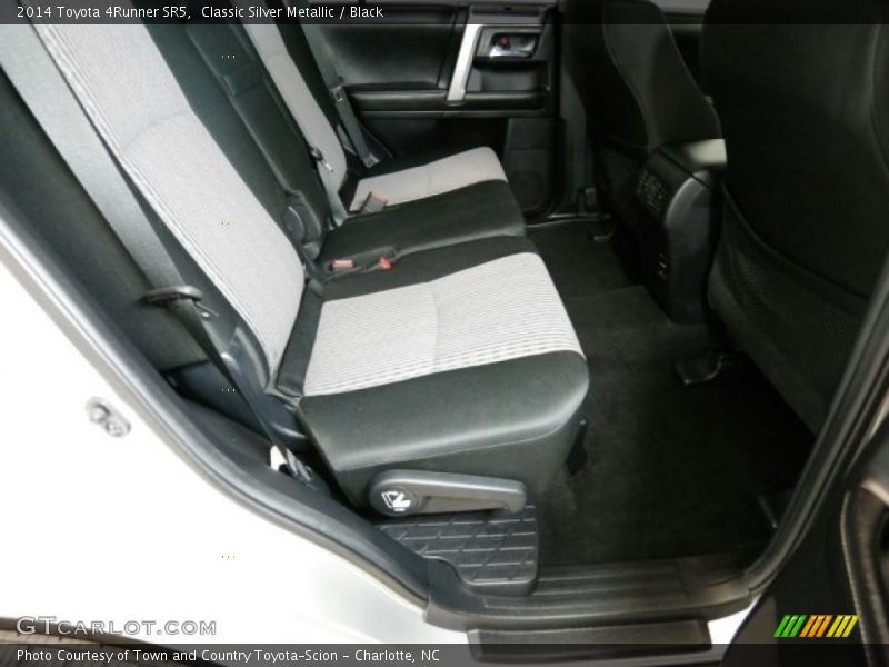 Classic Silver Metallic / Black 2014 Toyota 4Runner SR5