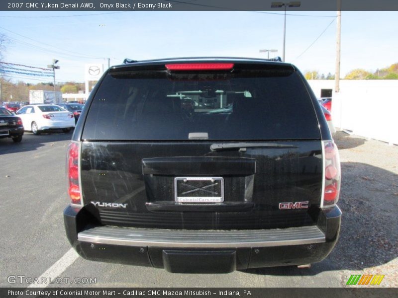 Onyx Black / Ebony Black 2007 GMC Yukon Denali AWD