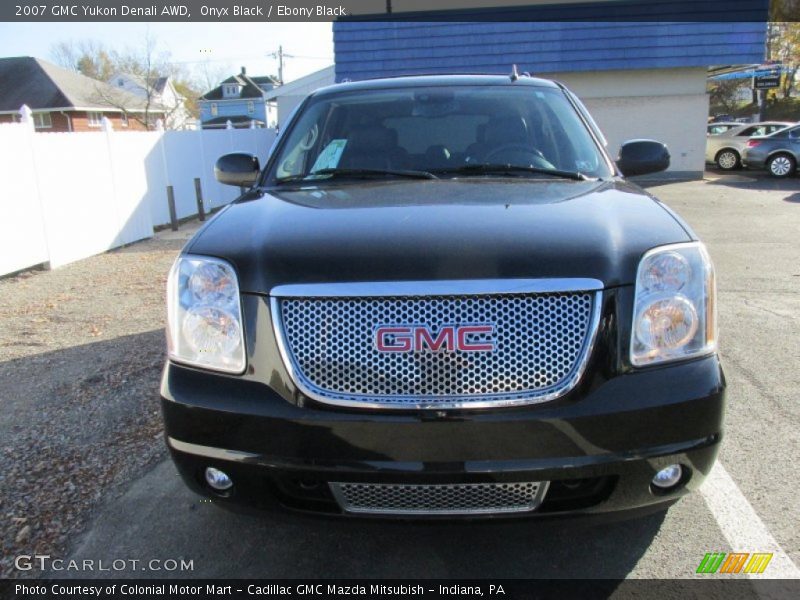 Onyx Black / Ebony Black 2007 GMC Yukon Denali AWD