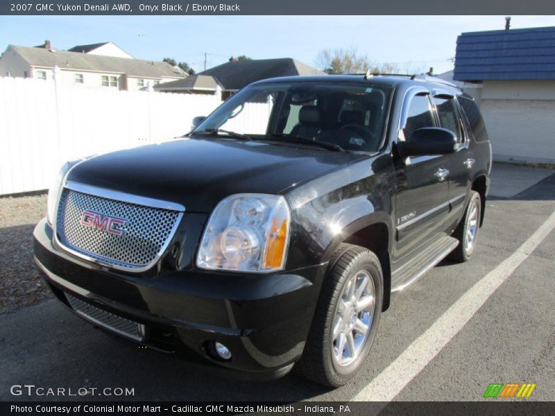 Onyx Black / Ebony Black 2007 GMC Yukon Denali AWD