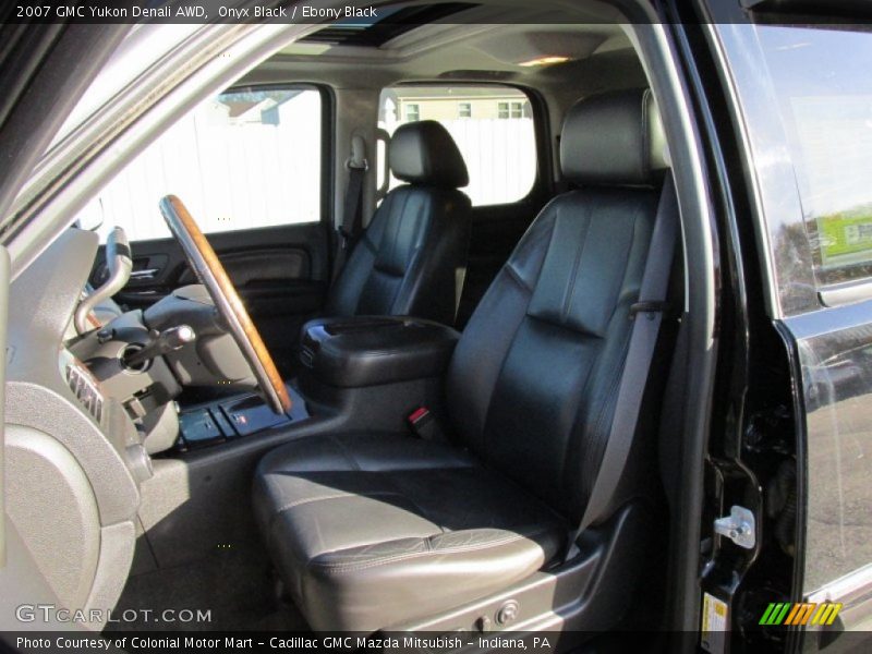 Onyx Black / Ebony Black 2007 GMC Yukon Denali AWD