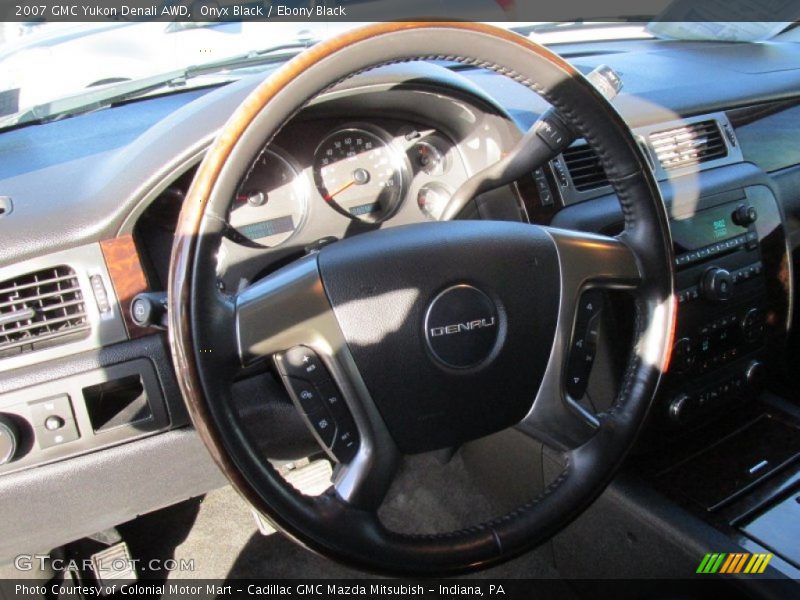Onyx Black / Ebony Black 2007 GMC Yukon Denali AWD