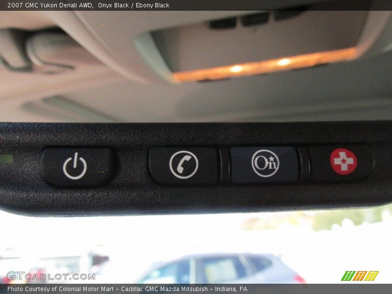 Onyx Black / Ebony Black 2007 GMC Yukon Denali AWD