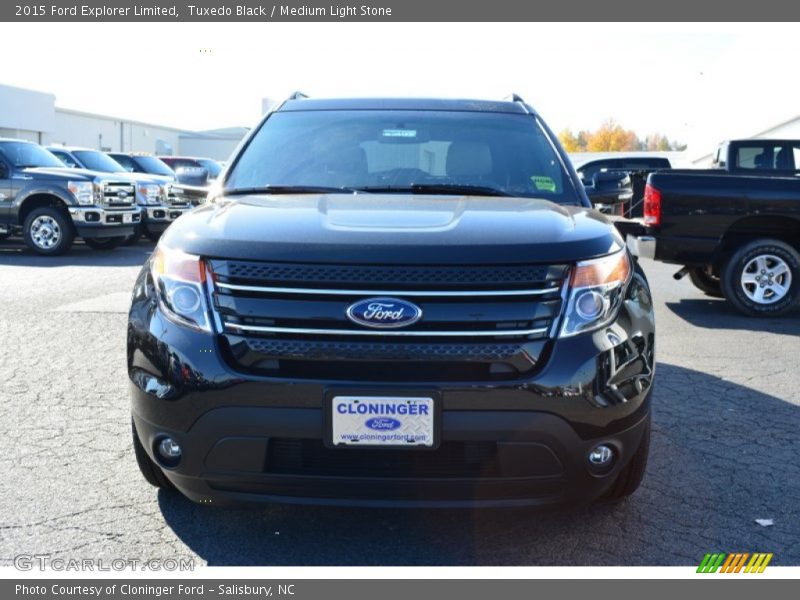 Tuxedo Black / Medium Light Stone 2015 Ford Explorer Limited