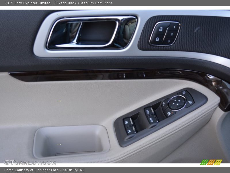 Tuxedo Black / Medium Light Stone 2015 Ford Explorer Limited
