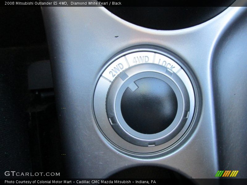 Diamond White Pearl / Black 2008 Mitsubishi Outlander ES 4WD