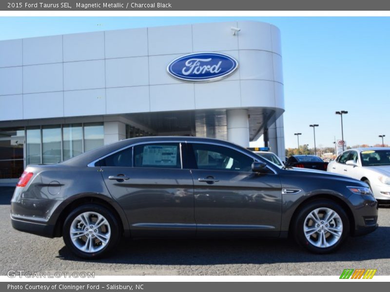 Magnetic Metallic / Charcoal Black 2015 Ford Taurus SEL