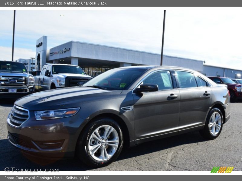 Magnetic Metallic / Charcoal Black 2015 Ford Taurus SEL