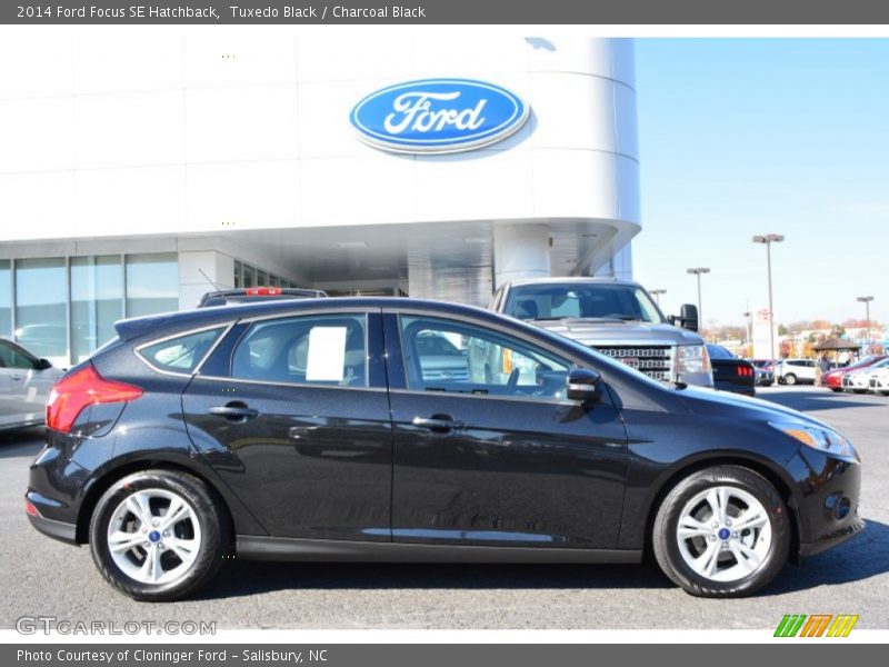 Tuxedo Black / Charcoal Black 2014 Ford Focus SE Hatchback