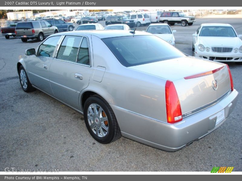 Light Platinum / Ebony 2007 Cadillac DTS Luxury II