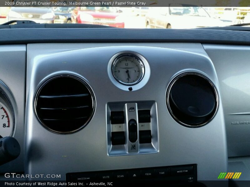Melbourne Green Pearl / Pastel Slate Gray 2009 Chrysler PT Cruiser Touring
