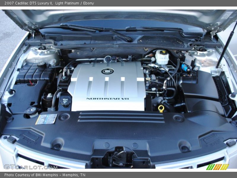 Light Platinum / Ebony 2007 Cadillac DTS Luxury II