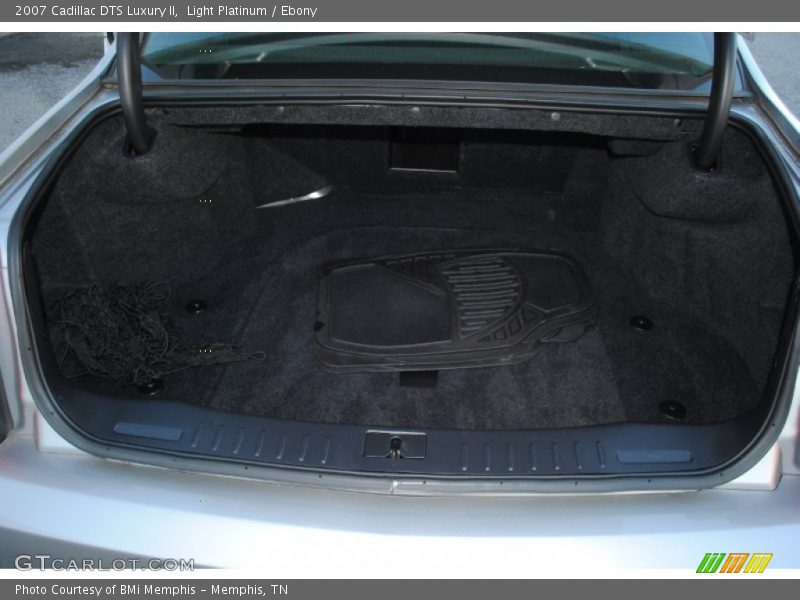 Light Platinum / Ebony 2007 Cadillac DTS Luxury II