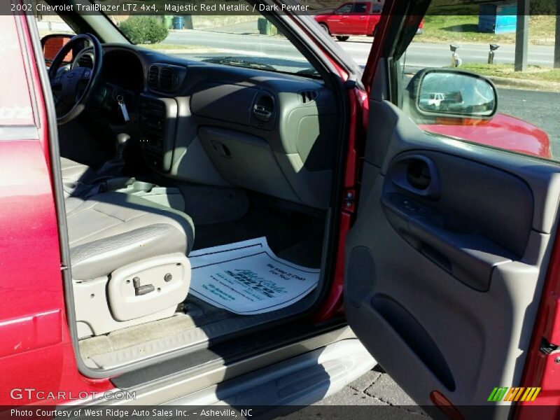 Majestic Red Metallic / Dark Pewter 2002 Chevrolet TrailBlazer LTZ 4x4