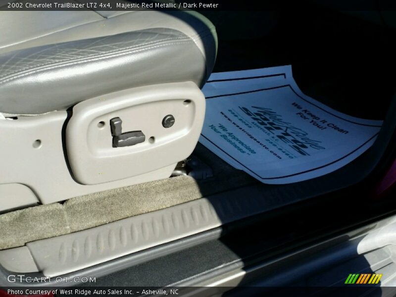 Majestic Red Metallic / Dark Pewter 2002 Chevrolet TrailBlazer LTZ 4x4