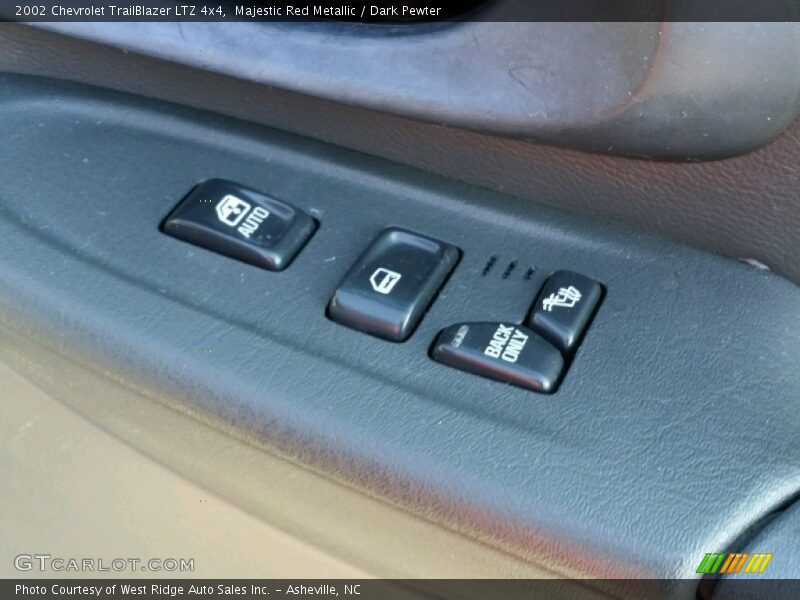 Majestic Red Metallic / Dark Pewter 2002 Chevrolet TrailBlazer LTZ 4x4