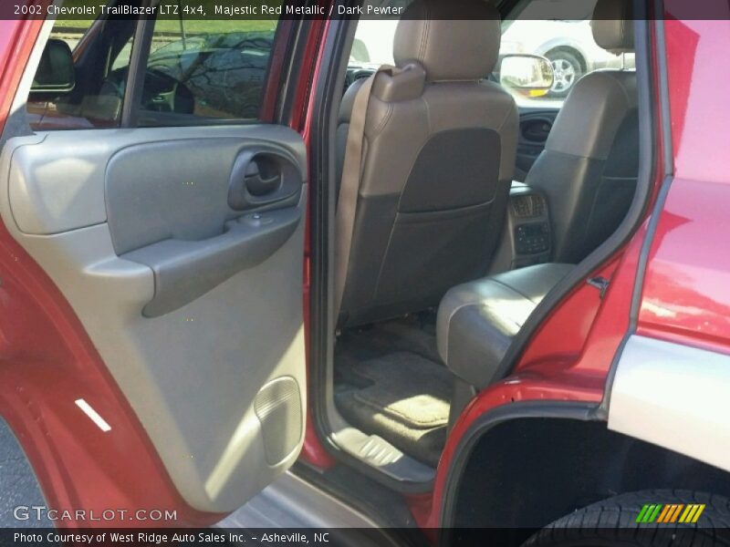Majestic Red Metallic / Dark Pewter 2002 Chevrolet TrailBlazer LTZ 4x4