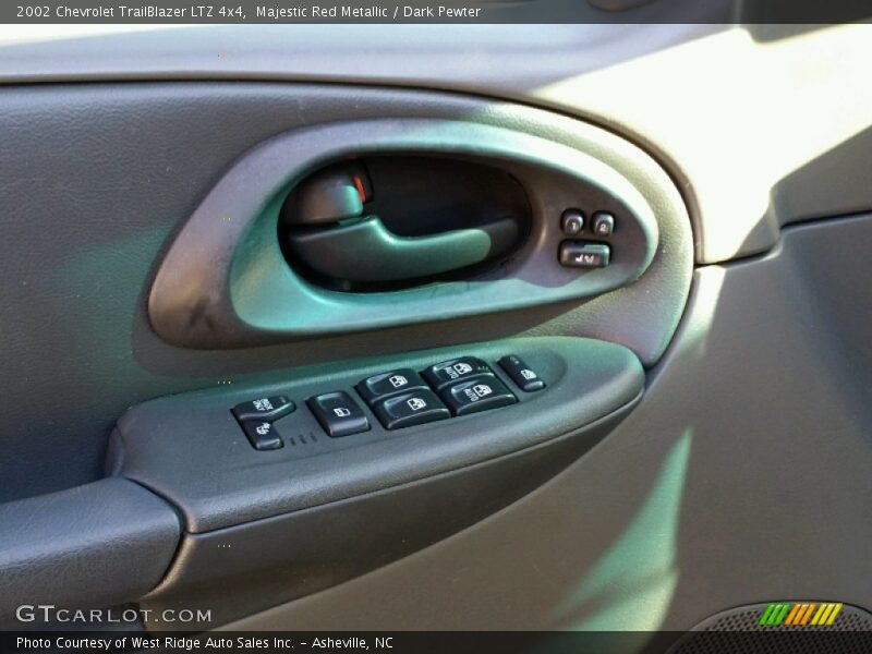 Majestic Red Metallic / Dark Pewter 2002 Chevrolet TrailBlazer LTZ 4x4