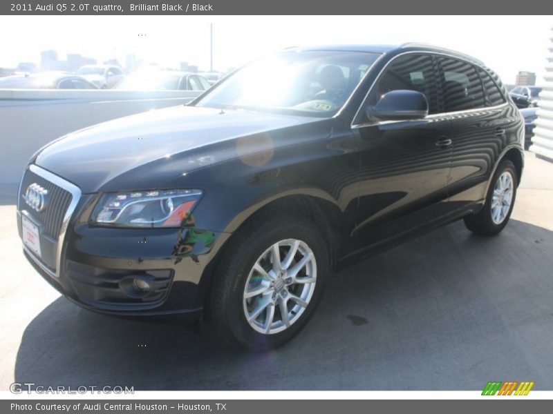 Brilliant Black / Black 2011 Audi Q5 2.0T quattro