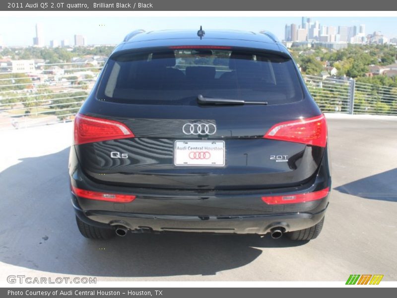 Brilliant Black / Black 2011 Audi Q5 2.0T quattro
