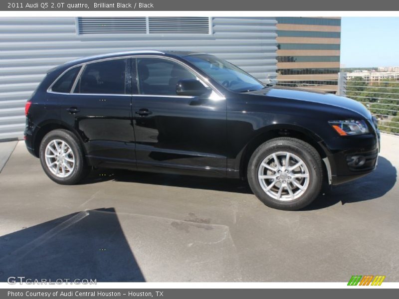 Brilliant Black / Black 2011 Audi Q5 2.0T quattro