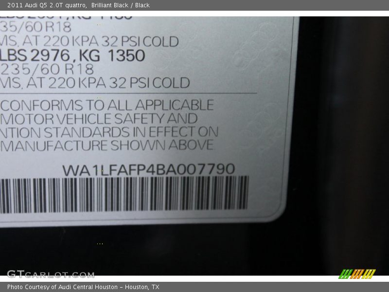 Brilliant Black / Black 2011 Audi Q5 2.0T quattro