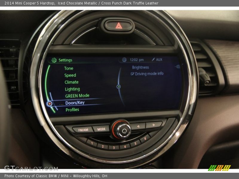 Controls of 2014 Cooper S Hardtop