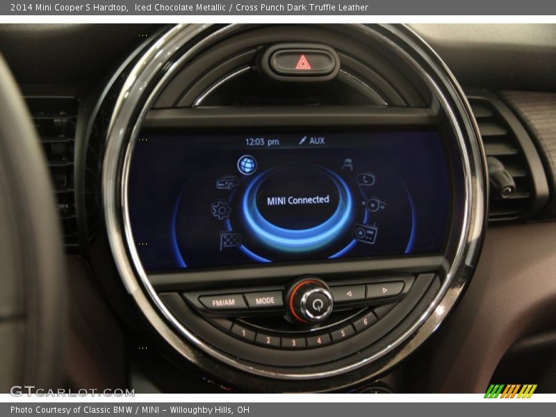 Controls of 2014 Cooper S Hardtop