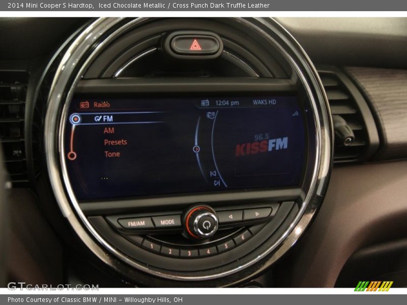 Controls of 2014 Cooper S Hardtop