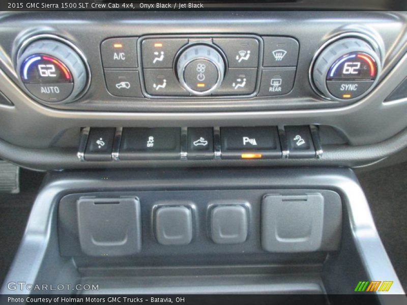 Controls of 2015 Sierra 1500 SLT Crew Cab 4x4