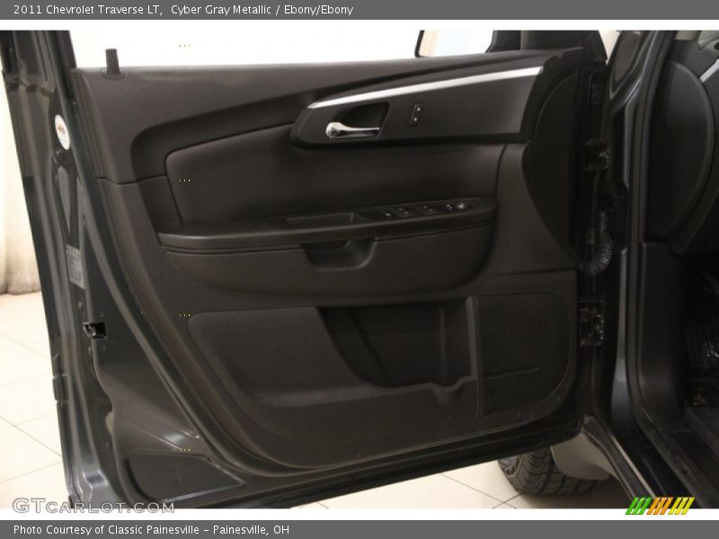 Cyber Gray Metallic / Ebony/Ebony 2011 Chevrolet Traverse LT