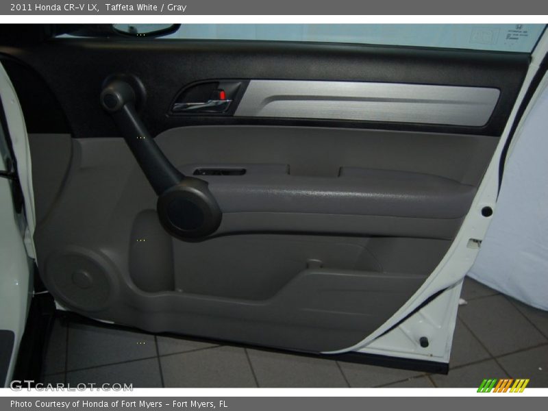 Taffeta White / Gray 2011 Honda CR-V LX