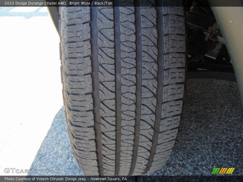 Bright White / Black/Tan 2013 Dodge Durango Citadel AWD