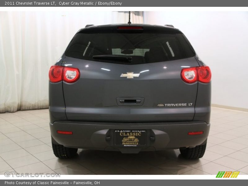 Cyber Gray Metallic / Ebony/Ebony 2011 Chevrolet Traverse LT