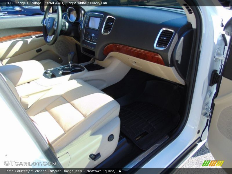 Bright White / Black/Tan 2013 Dodge Durango Citadel AWD