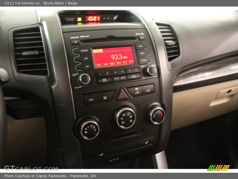Ebony Black / Beige 2011 Kia Sorento LX