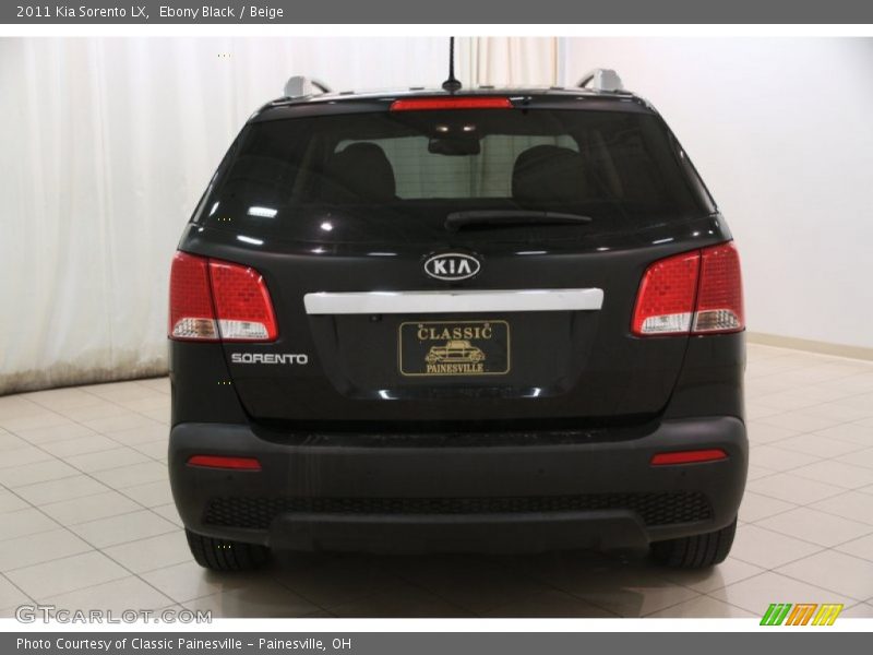 Ebony Black / Beige 2011 Kia Sorento LX